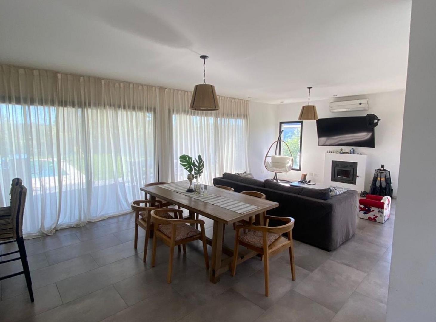 Foto de VENTA CASA - 4 AMB -SANTA EMILIA - PILAR DEL ESTE, imagen 5