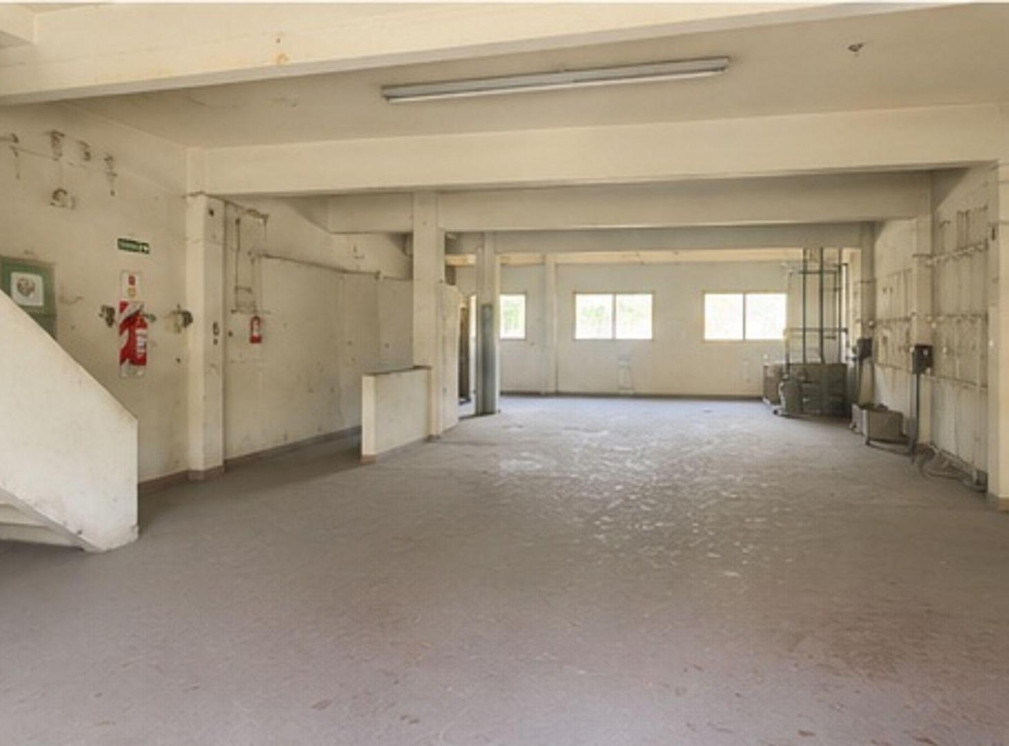 Foto de Alquiler Depósito Galpón 500m² Doble Acceso Flores, imagen 3