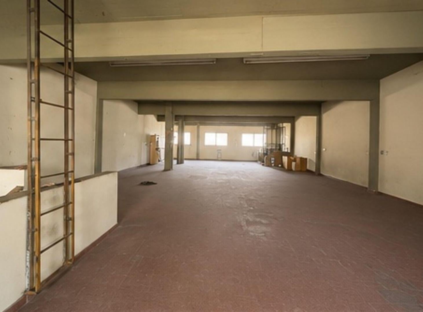 Foto de Alquiler Depósito Galpón 500m² Doble Acceso Flores, imagen 2