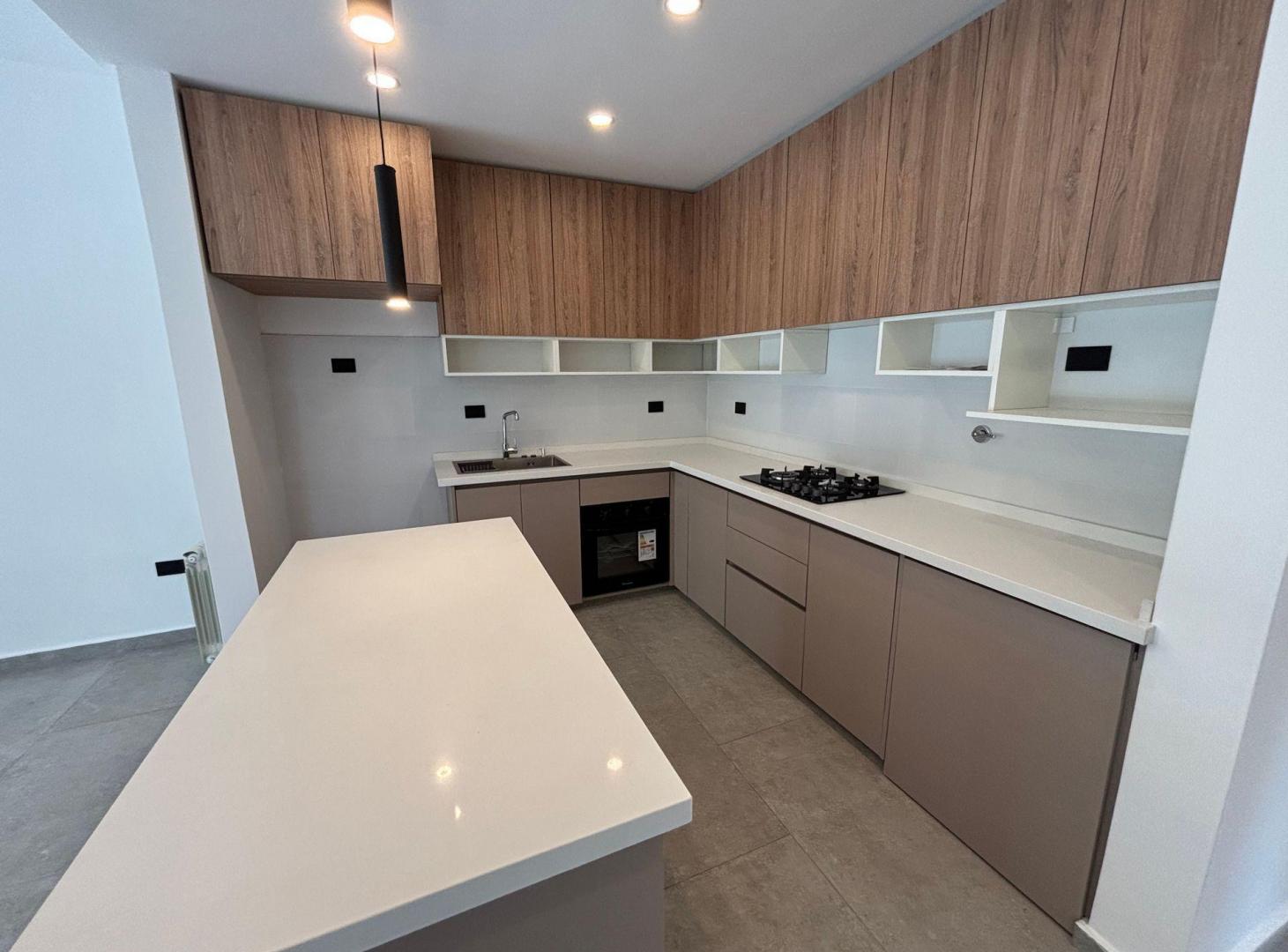 Foto de VENTA CASA A ESTRENAR - 4 AMB - LUJAN DEL SOL, imagen 5
