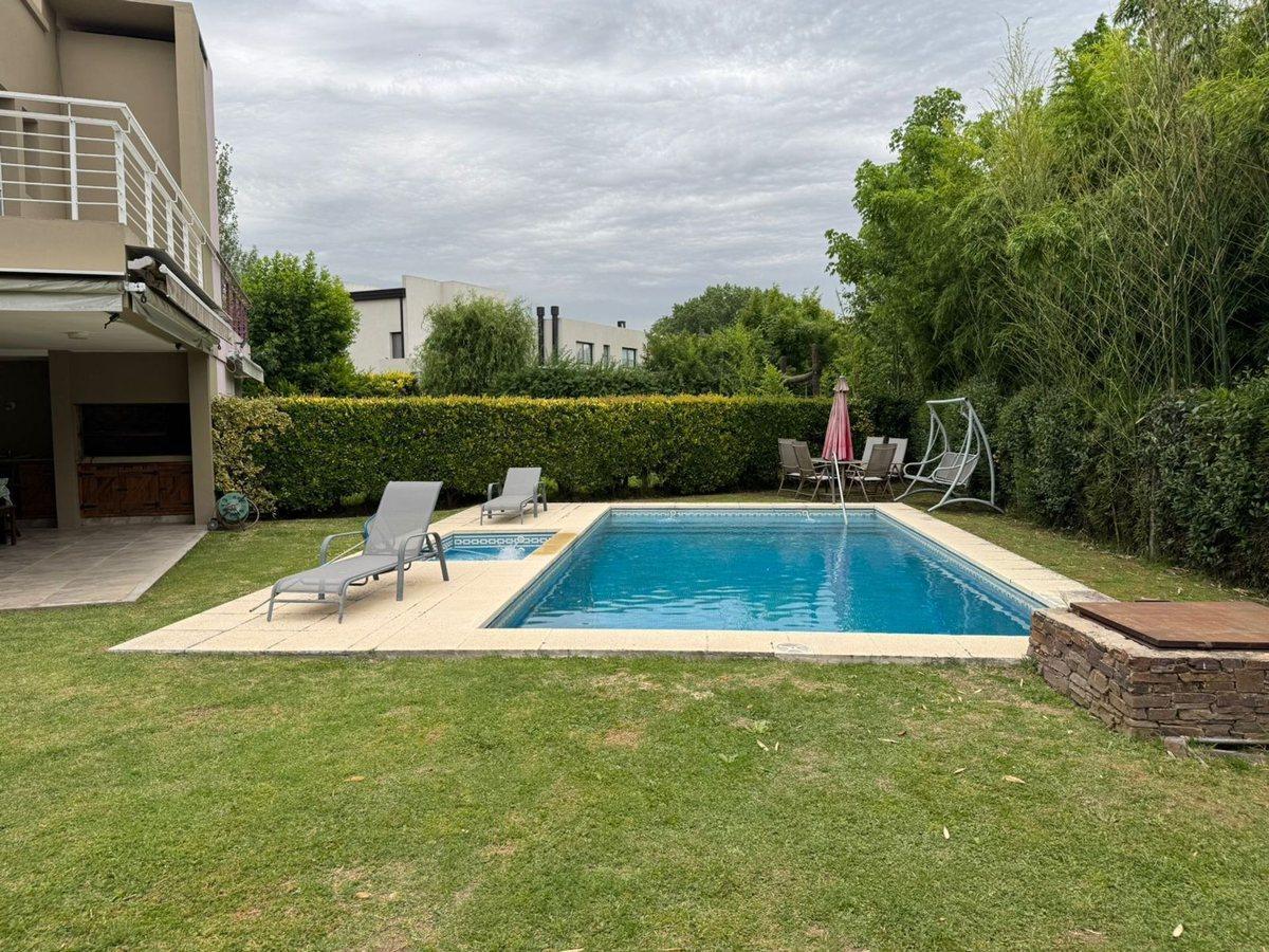 Foto de Casa Barrio La Candela Pilar - Excelentes Accesos, imagen 1