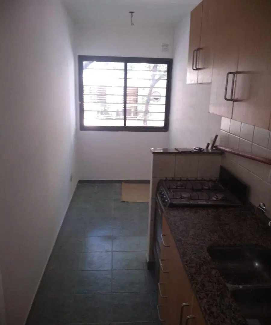 Excelente Departamento 1 Dormitorio Frente - Alem 1680 3