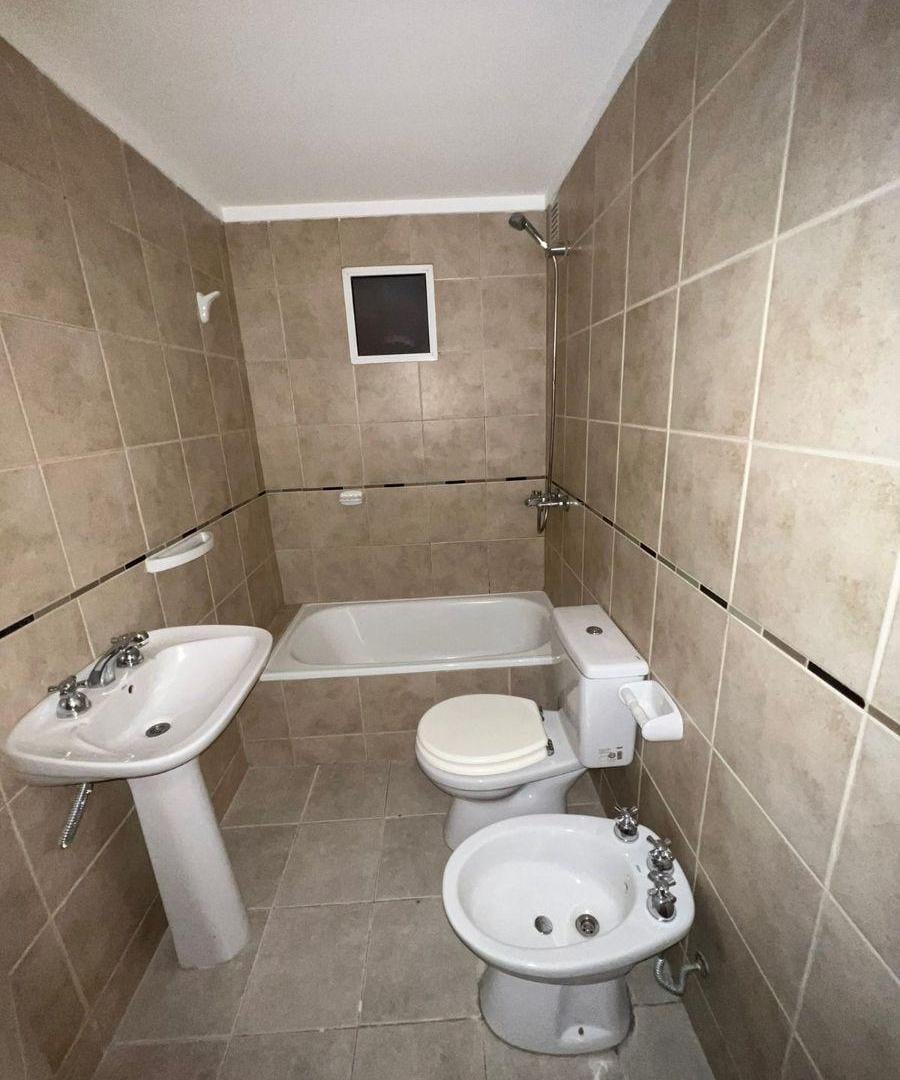 Foto de Amplio Departamento 1 Dormitorio - Frente - Muy Luminoso, imagen 5