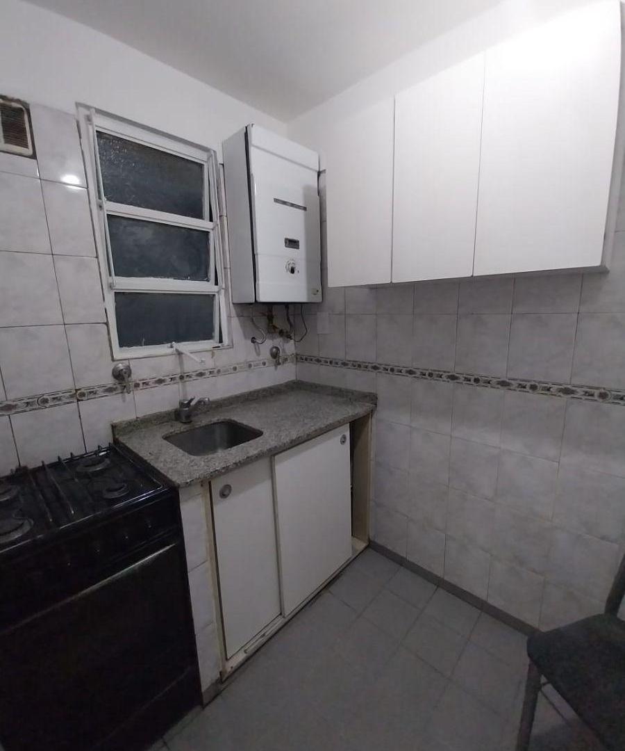 Foto de Dpto. 1 amb. amplio cocina aparte, baño completo, imagen 5