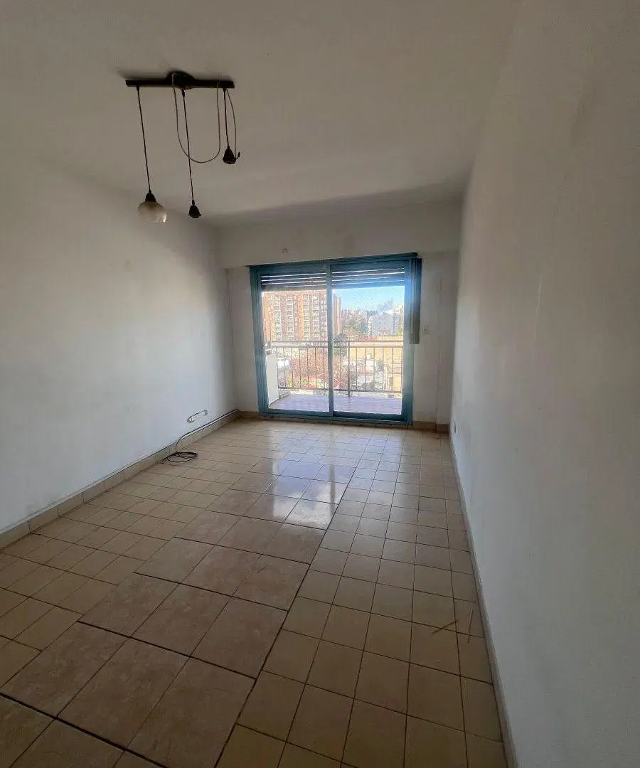Departamento de 2 ambientes con 2 balcones 5