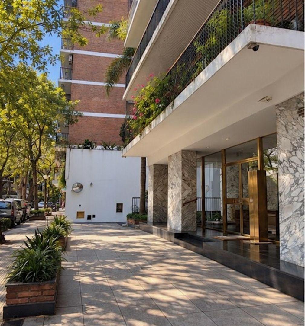 Foto de PISO ALTO EN TORRE DE CATEGORÍA VISTA ABIERTA COCHERA FIJA, imagen 1