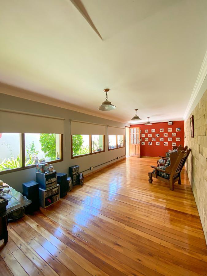 Foto de Casa en Venta en Remedios de Escalada Oeste, imagen 2