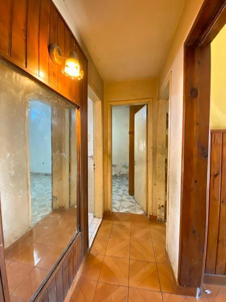 Casa a refaccionar sobre lote propio en Lanus Este