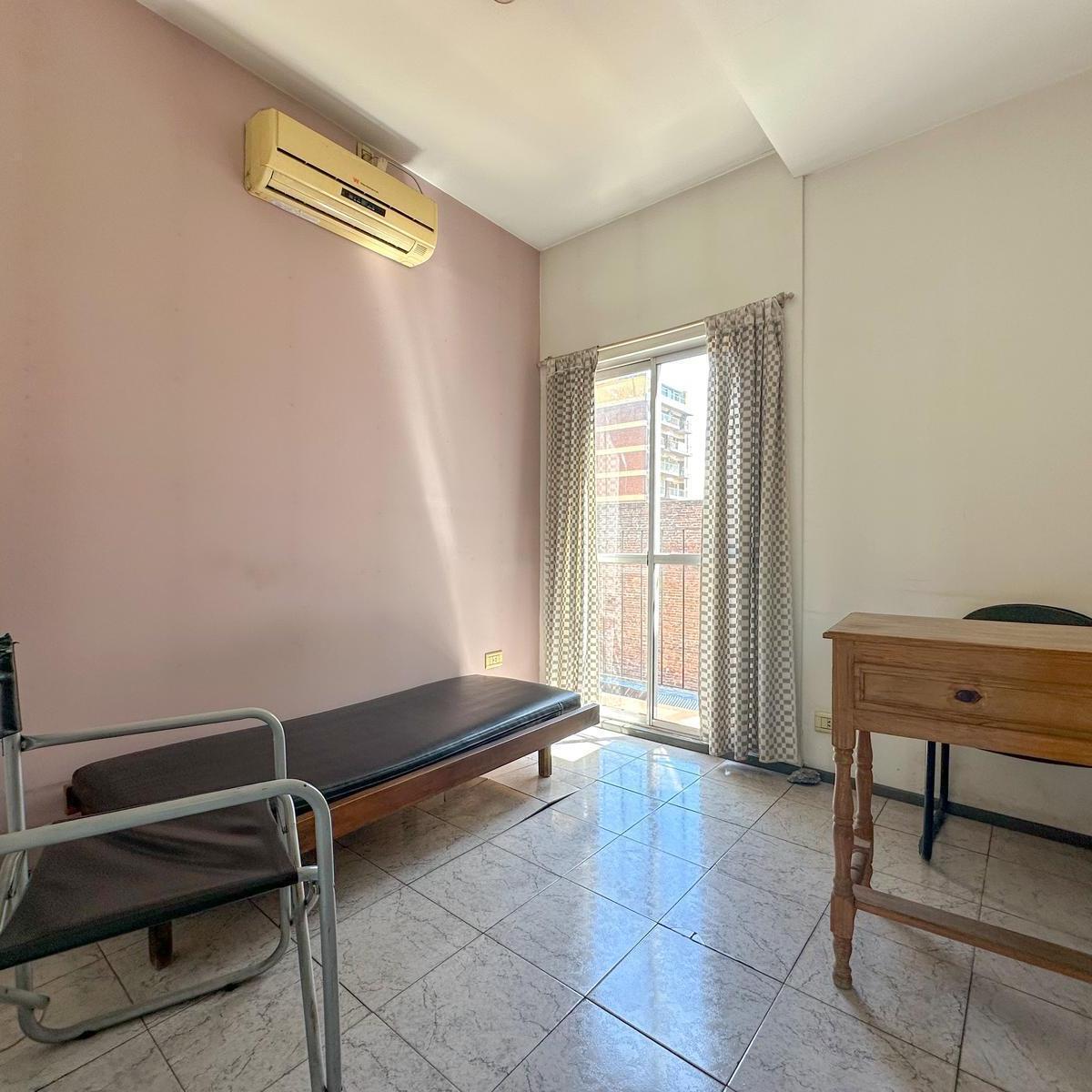 Oficina en Venta en Lanús Oeste 5