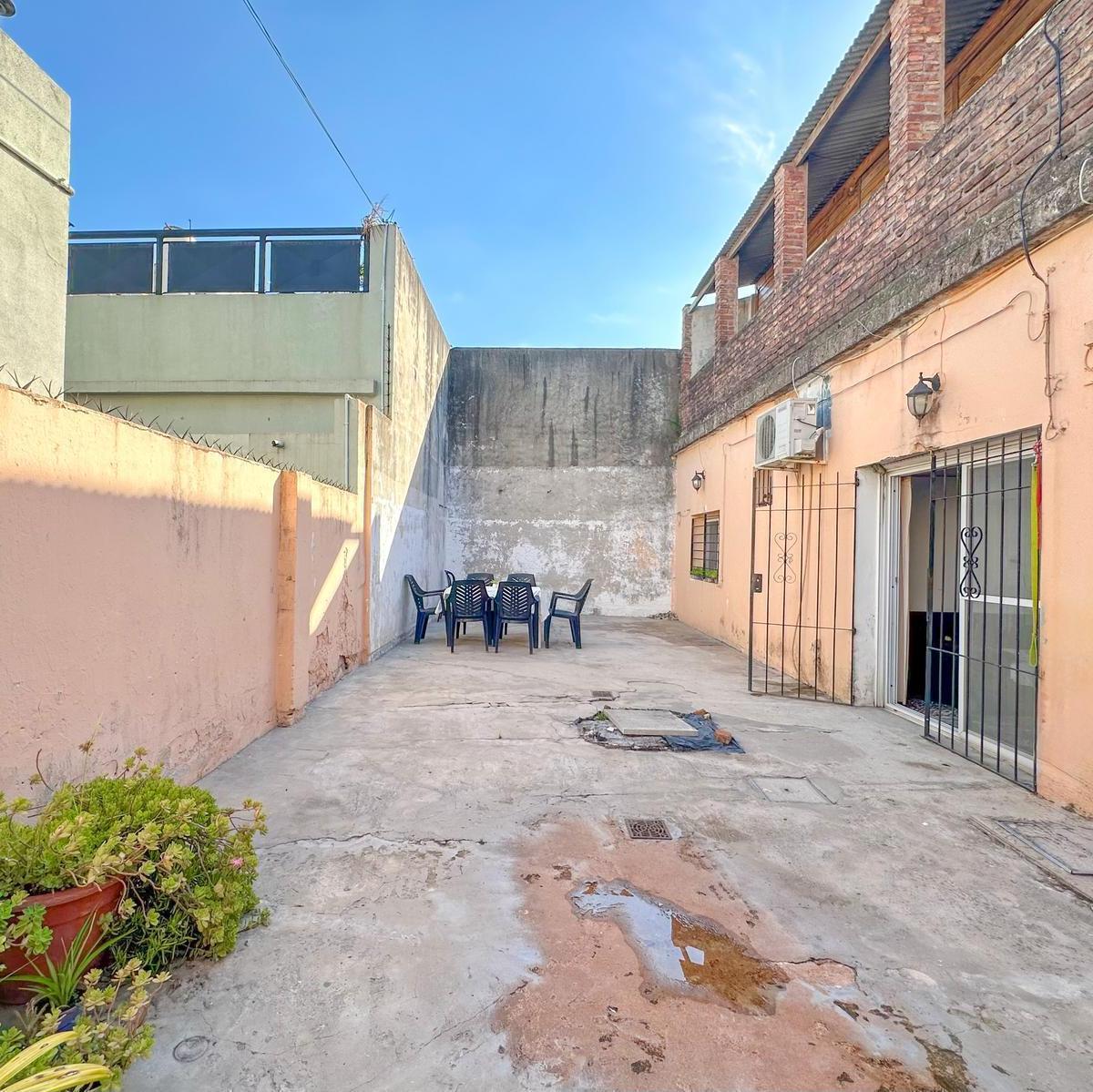 PH en Venta en Lanus Oeste con patio