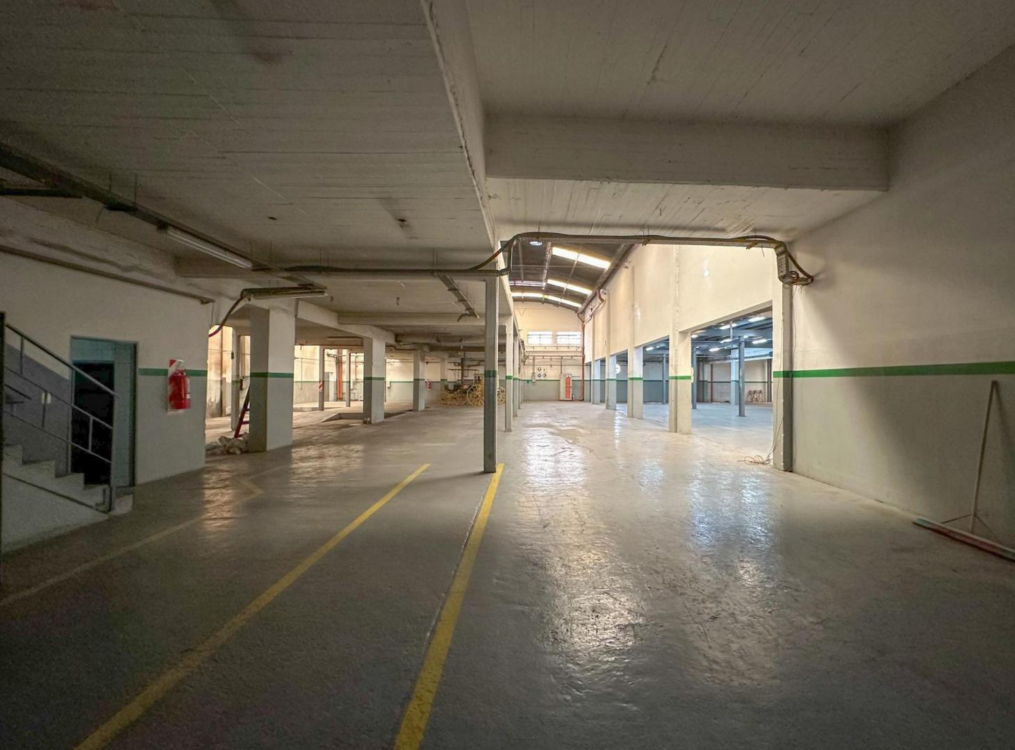 Foto de Depósito en venta y en alquiler en Lomas de Zamora, imagen 1