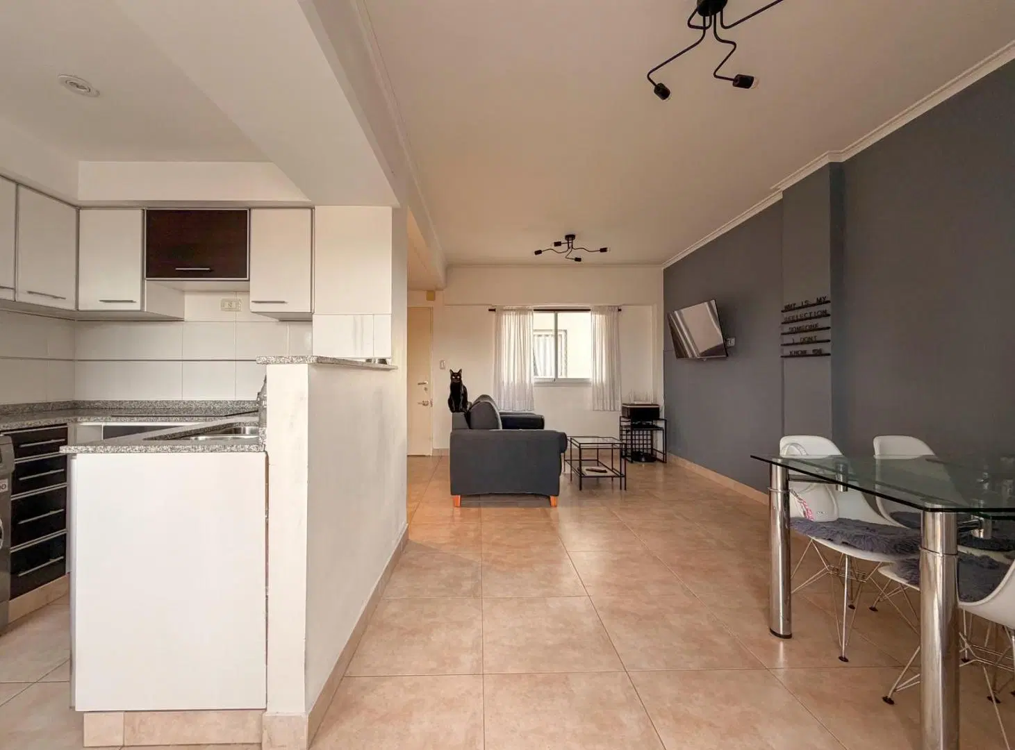 Departamento 2 ambientes con cochera en venta en Lanus Este 4