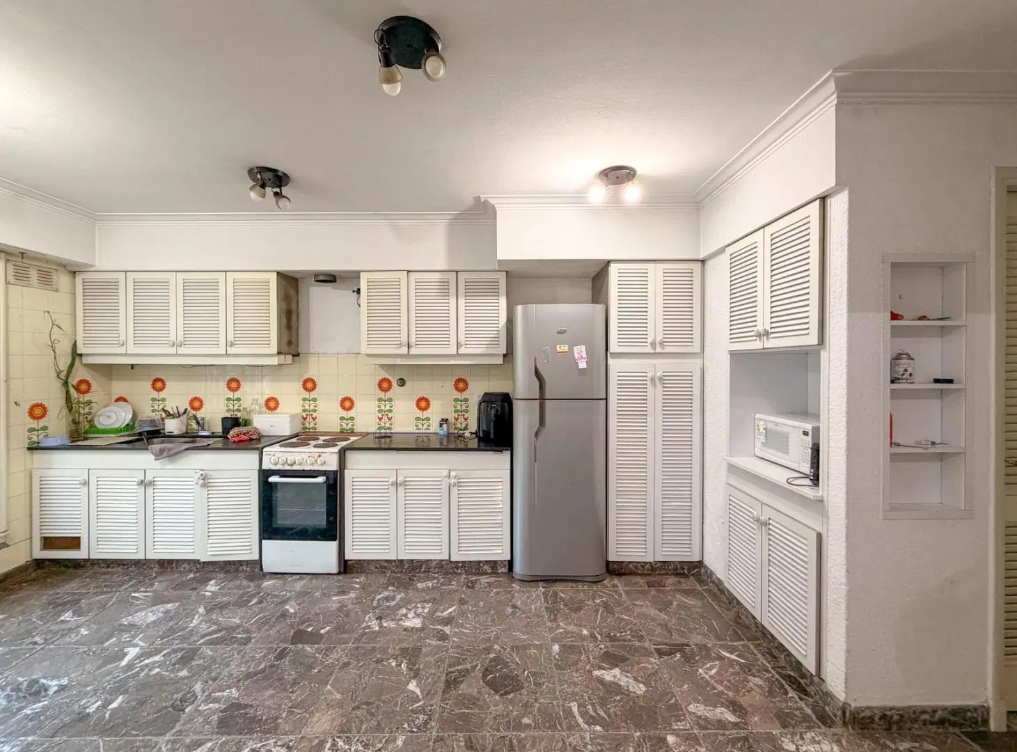 Casa en venta 3 ambientes con patio y cochera en Remedios de Escalada Lanús 4