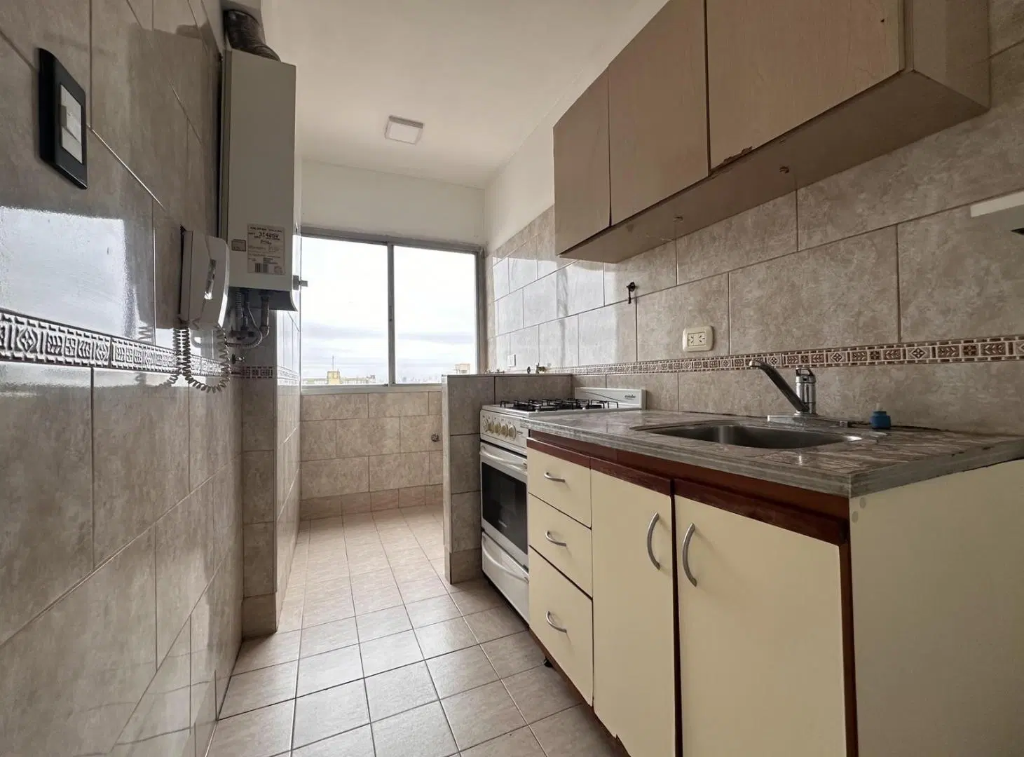Departamento en alquiler en Lanús Oeste 4