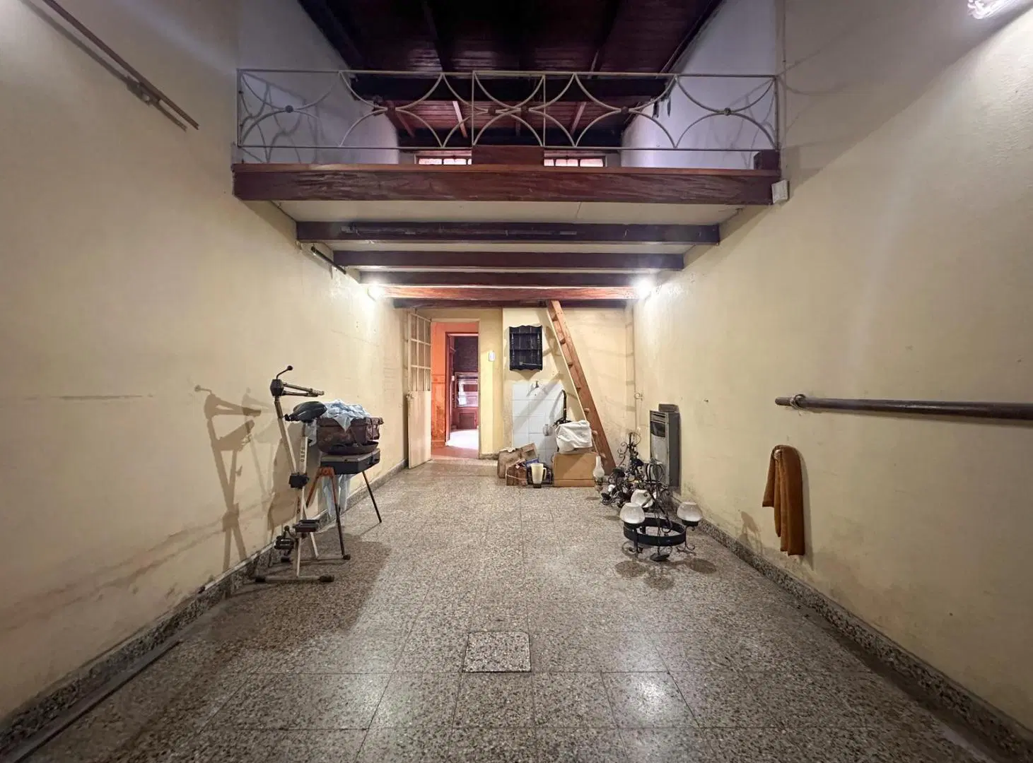 Casa para 2 familias en venta en Lanus este 2