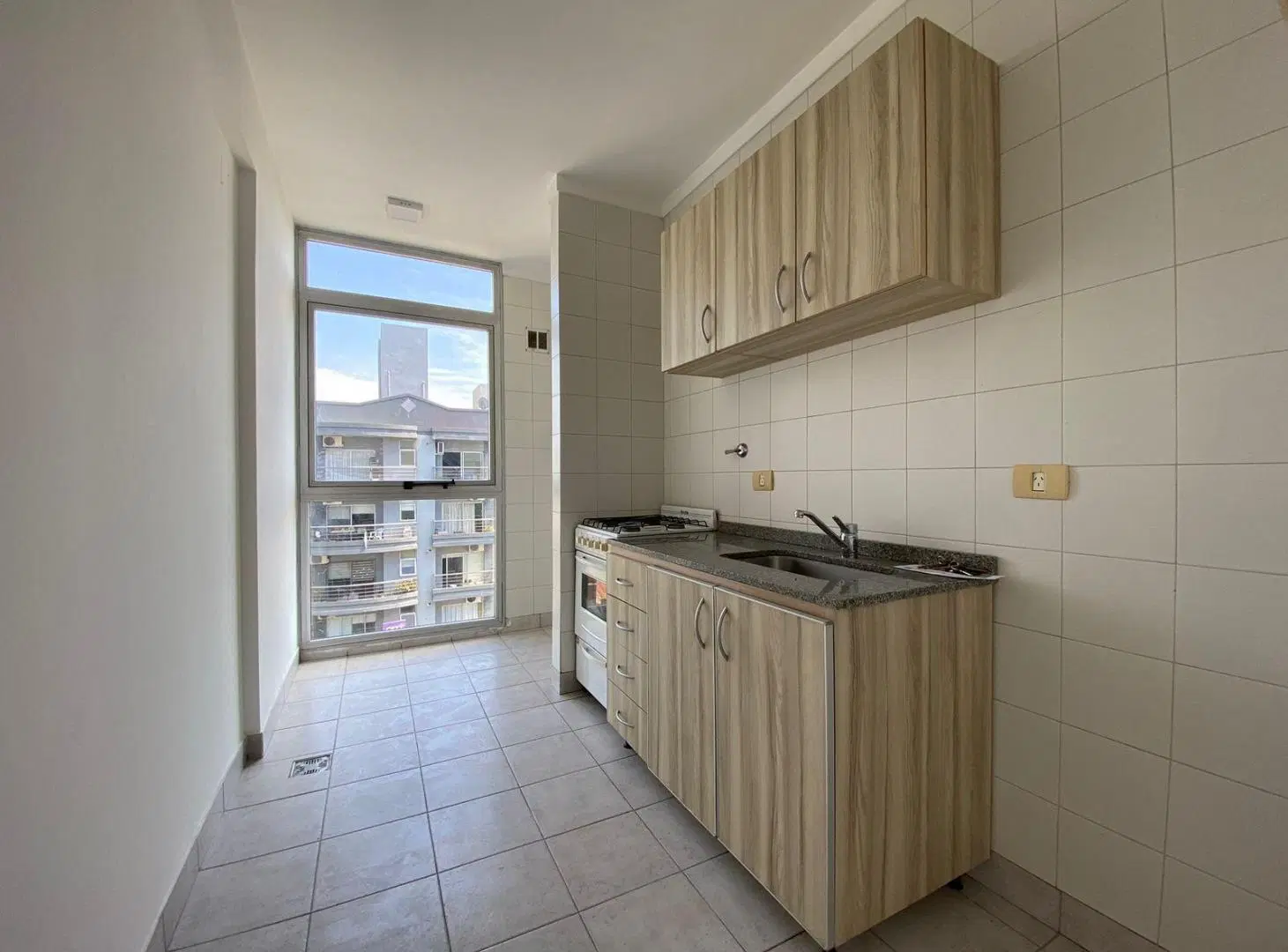 Departamento en alquiler en Lanús Oeste 2 ambientes 4
