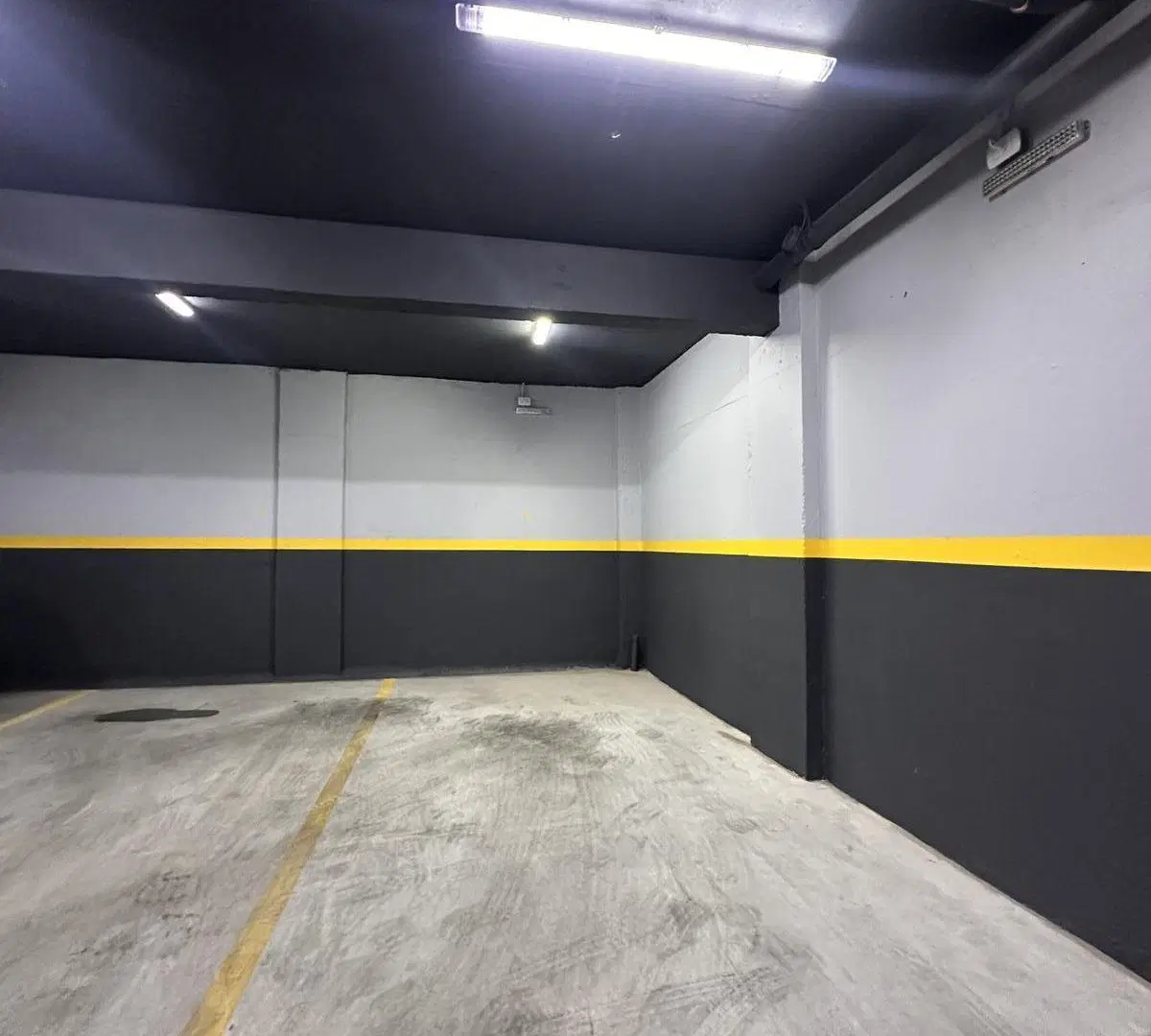 Departamento 3 ambientes con cochera en alquiler en Lanus Oeste 2