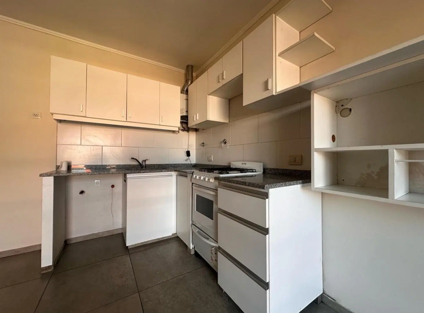 Departamento en alquiler en Lanús Oeste 4