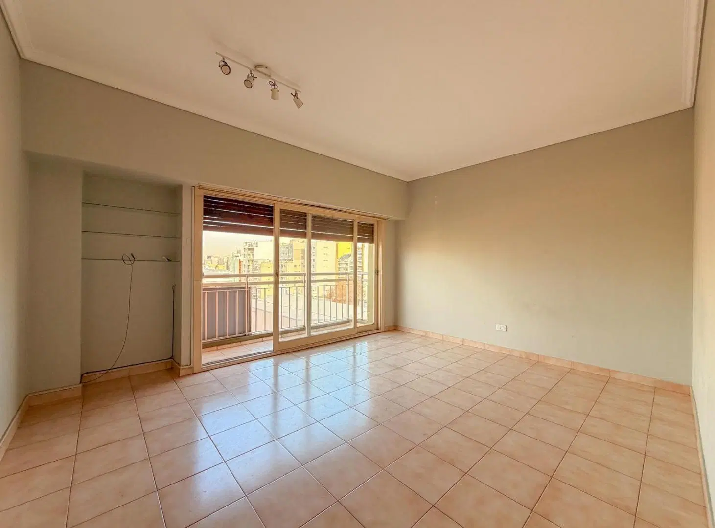 Departamento en alquiler en Lanus Oeste monoambiente 2