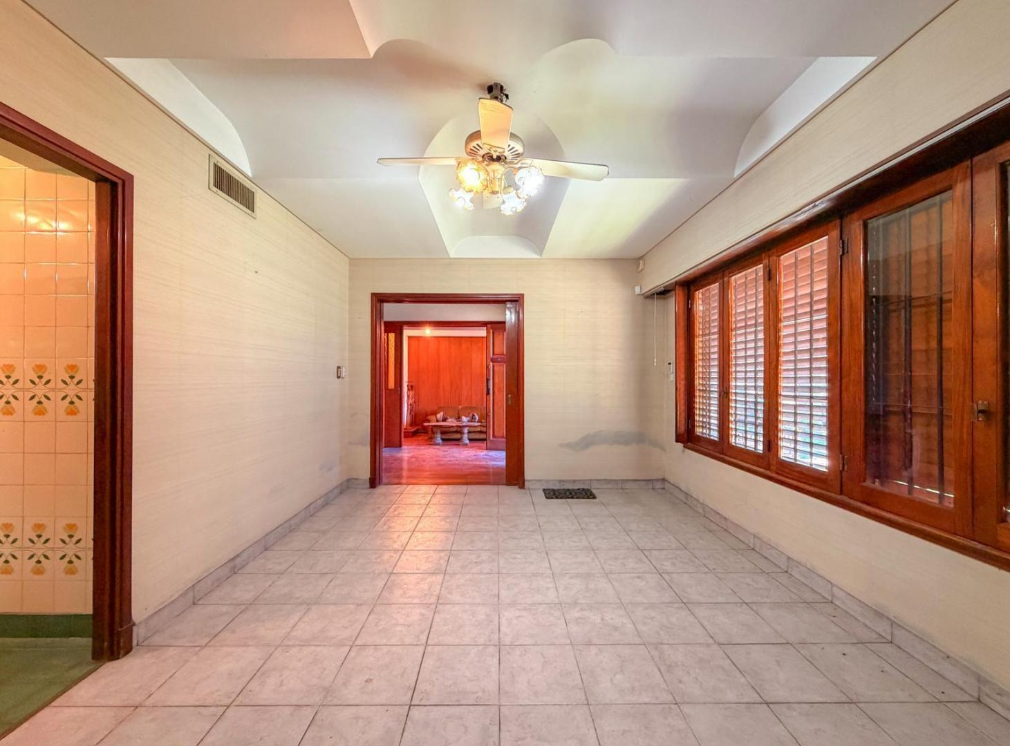Foto de Casa en venta en Lanus Oeste apto credito, imagen 2