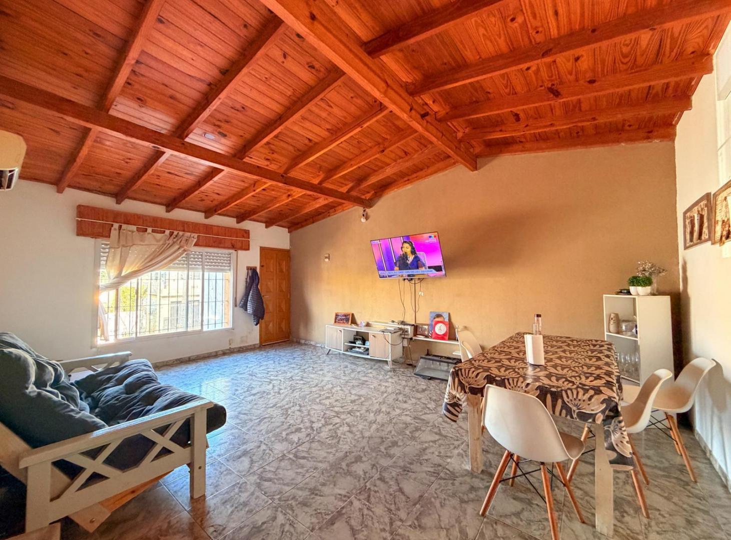 Foto de Casa para dos familias en venta en Gerli, imagen 2