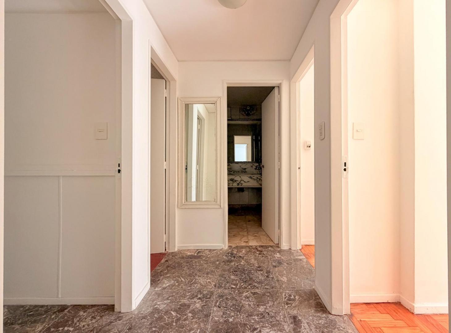 Foto de Departamento en venta 3 ambientes con cochera y baulera Lanus Oeste, imagen 3