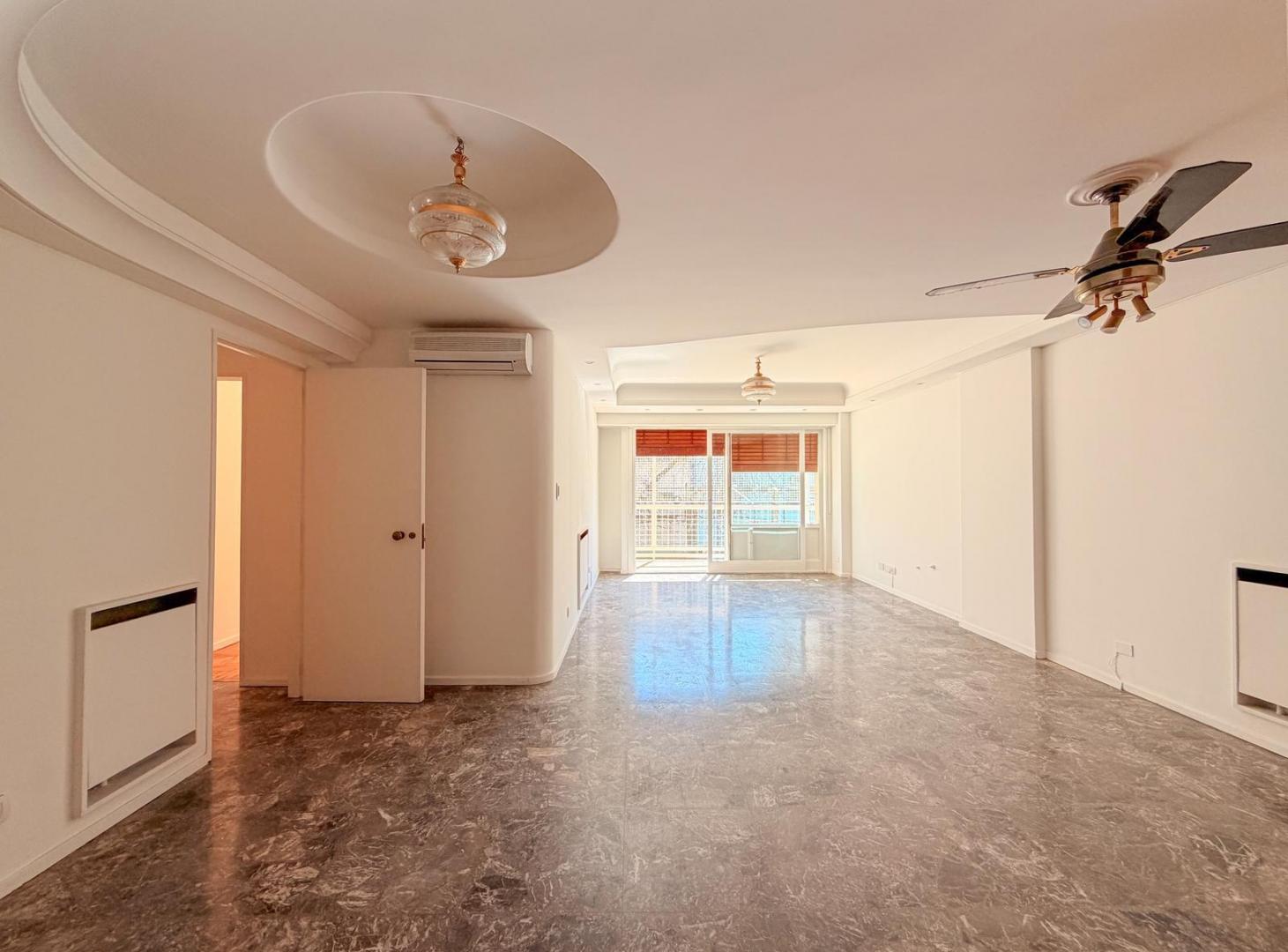 Foto de Departamento en venta 3 ambientes con cochera y baulera Lanus Oeste, imagen 2