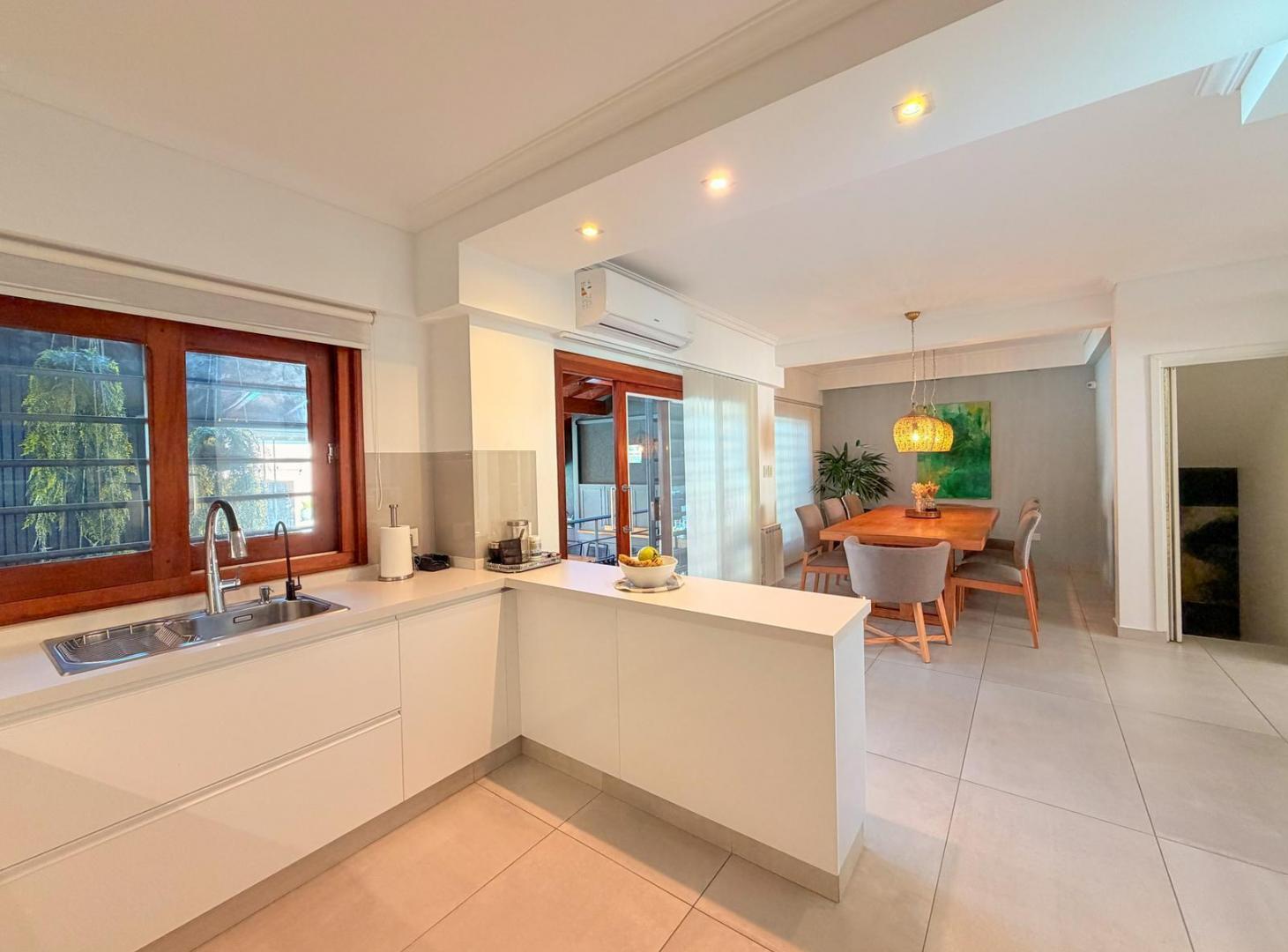 Foto de Casa en venta en Banfield Oeste, imagen 2