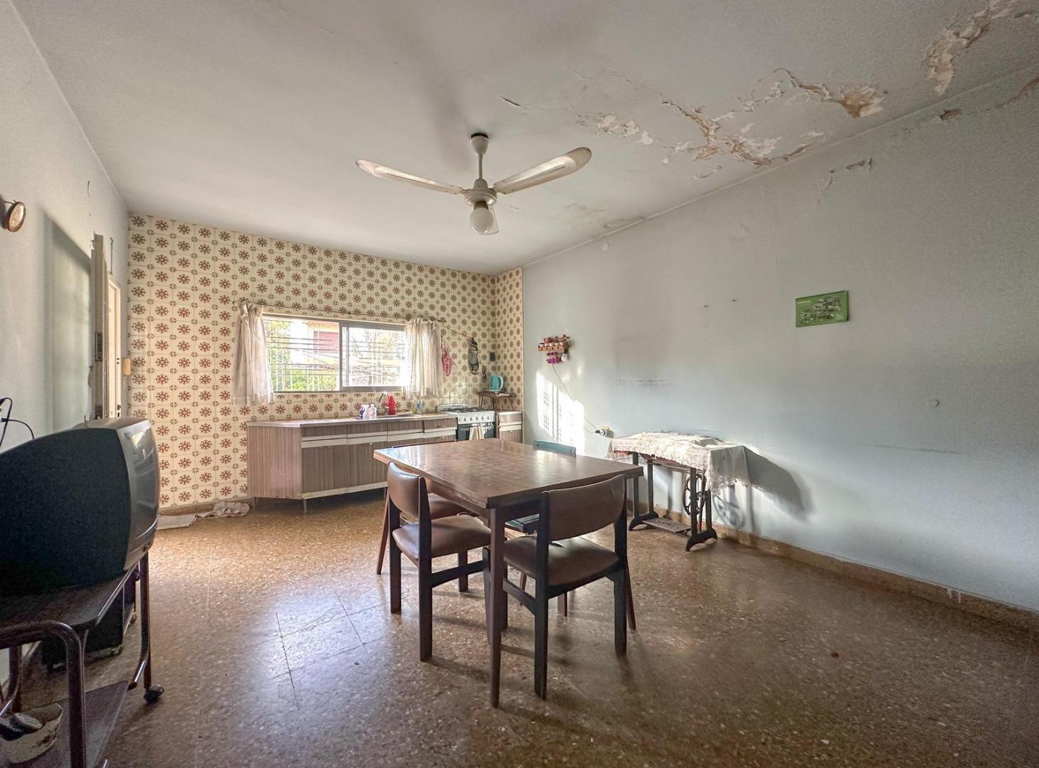 Foto de Casa en venta en Lomas de Zamora 3 ambientes con patio, imagen 4