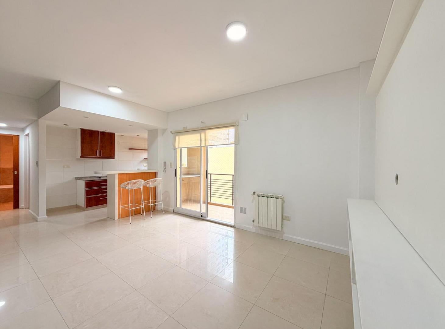Foto de Departamento en alquiler en Lanús Oeste 2 ambientes, imagen 2