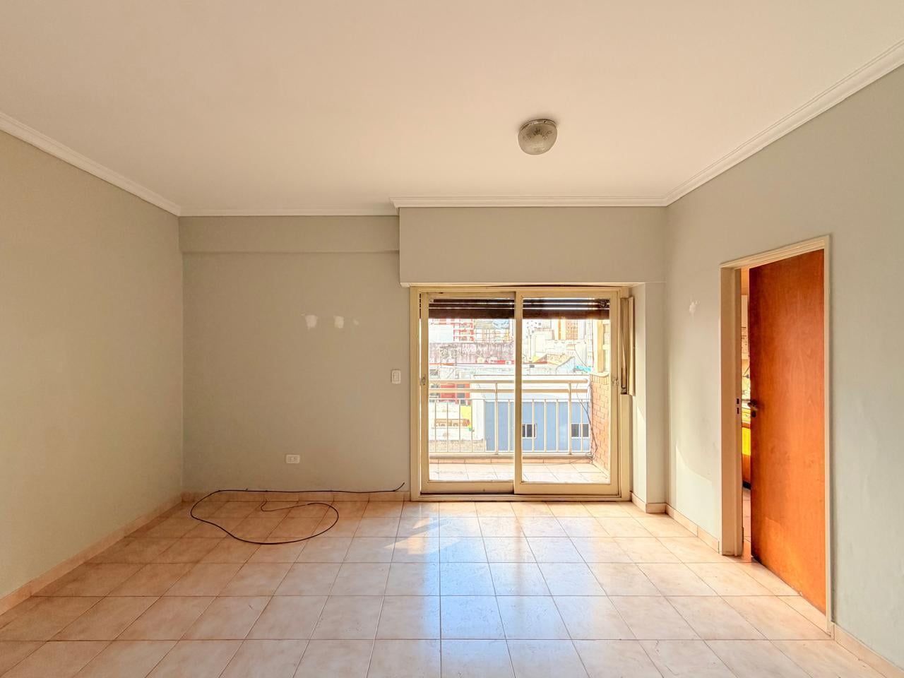 Foto de Departamento en alquiler monoambiente en Lanus Oeste, imagen 1