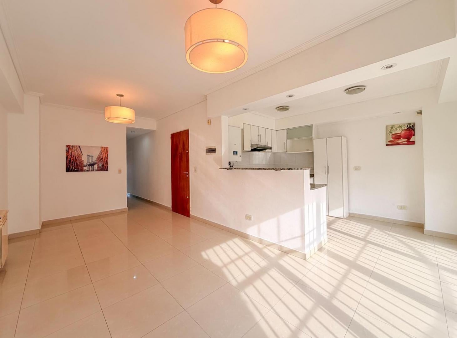Foto de Departamento en alquiler en Lanus Oeste 3 ambientes, imagen 2