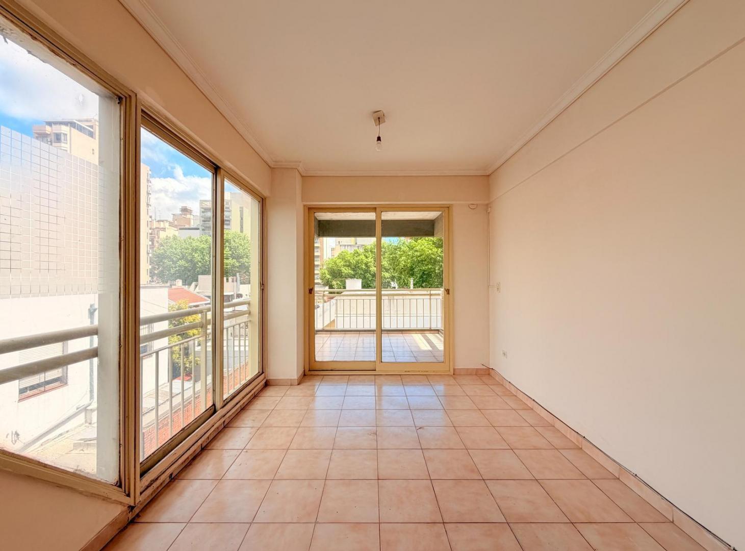Foto de Departamento 2 ambientes en alquiler en Lanús Oeste, imagen 2