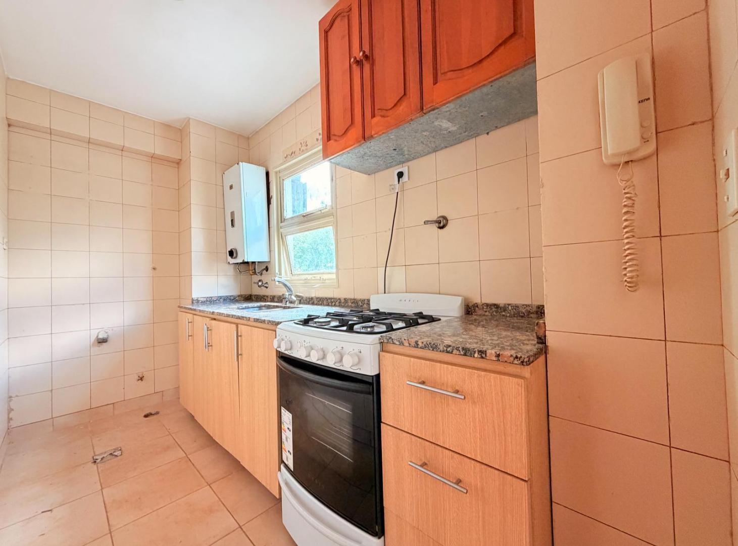 Foto de Departamento monoambiente en alquiler en Lanús Oeste, imagen 3