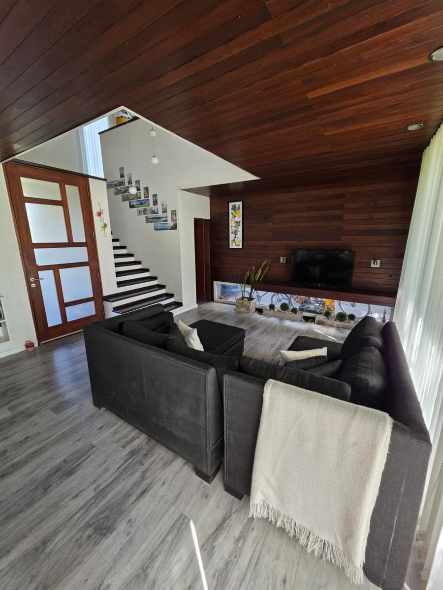 Casa en Miraflores (Funes Hills) 5