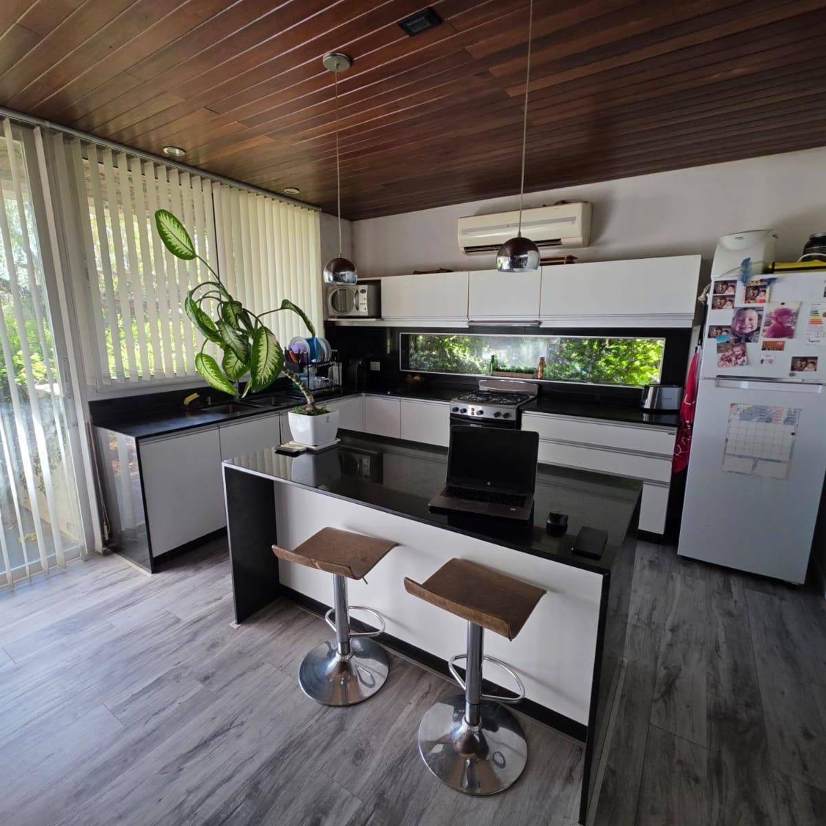Casa en Miraflores (Funes Hills) 3