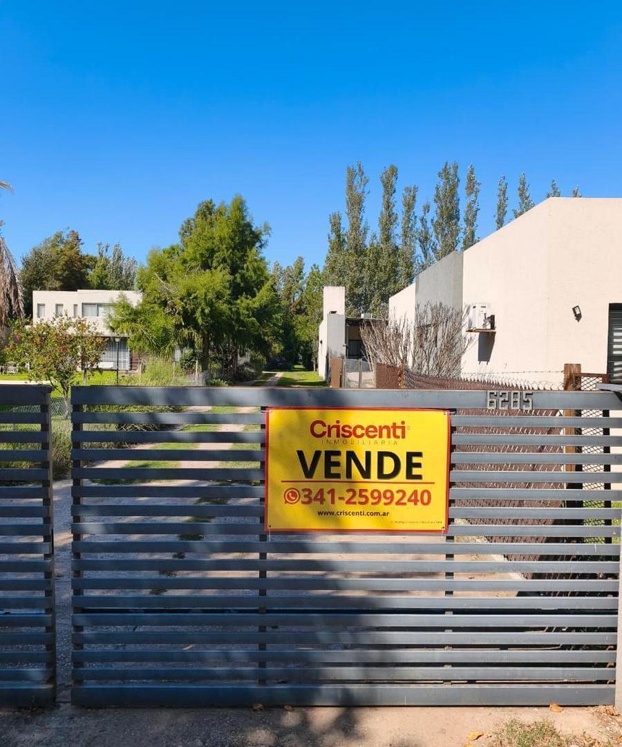 Foto de Casa en Funes, con terreno interno. Privacidad y forestación, imagen 2