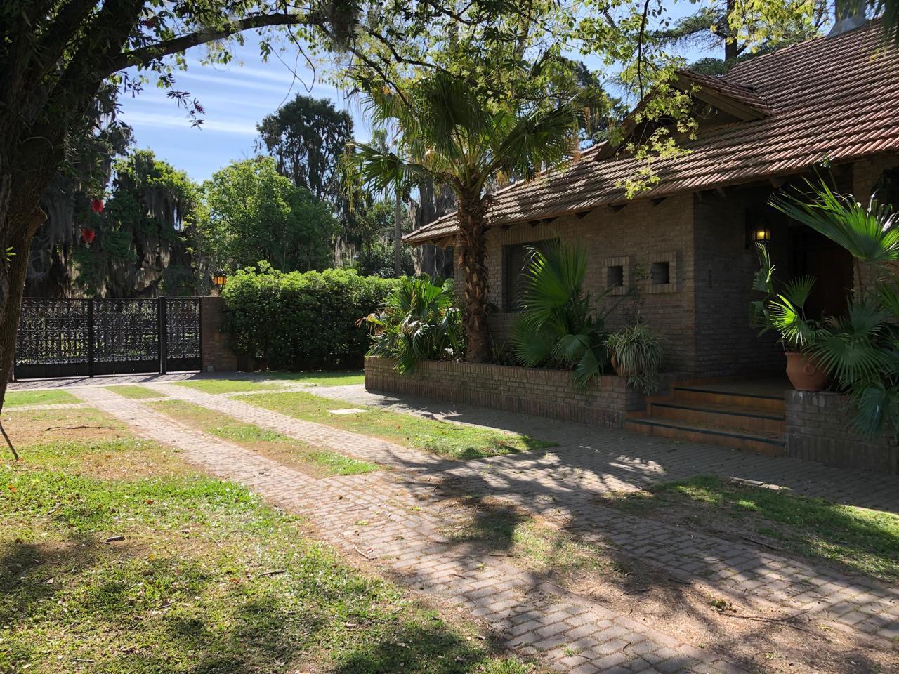 Foto de Casa en venta sobre Lisandro de la Torre, Funes | 4 dormitorios |, imagen 2