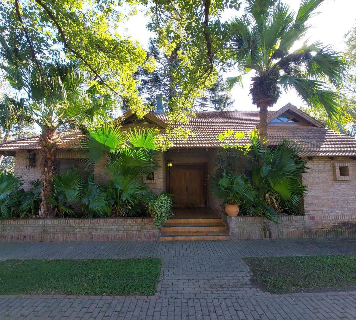 Foto de Casa en venta sobre Lisandro de la Torre, Funes | 4 dormitorios |, imagen 3