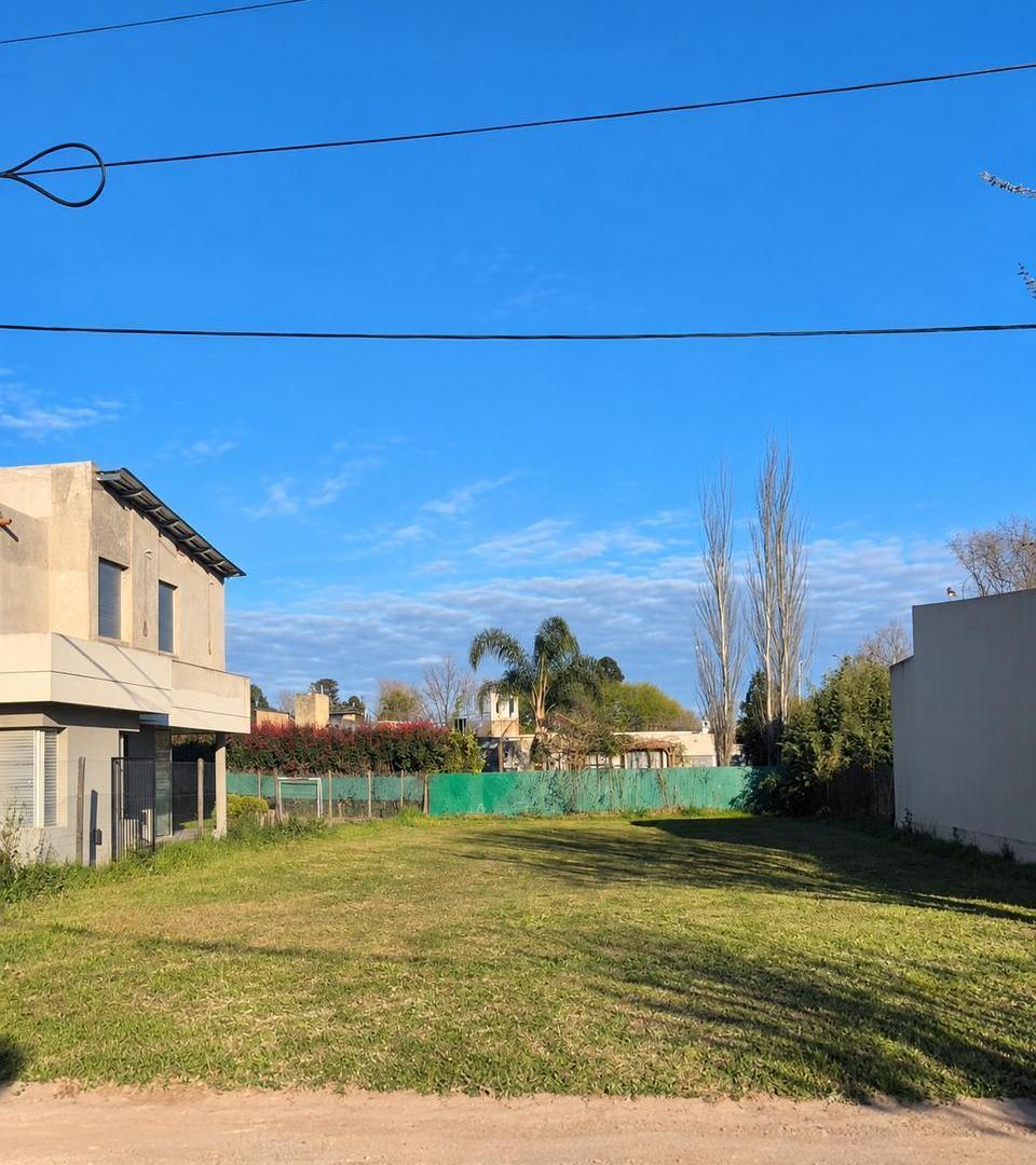 Foto de Lote en venta en Barrio Acequias, Roldán | 584,95 m² | Orientación este, imagen 1