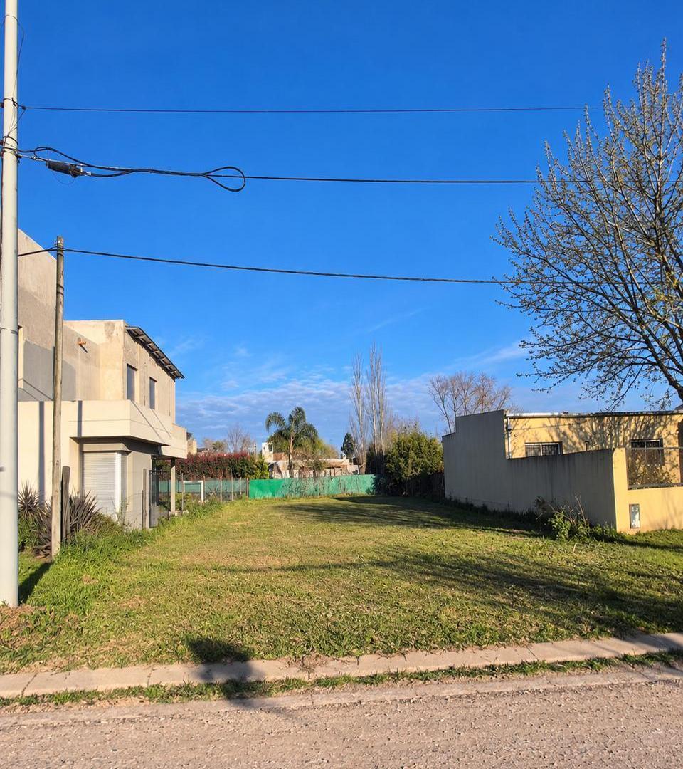 Foto de Lote en venta en Barrio Acequias, Roldán | 584,95 m² | Orientación este, imagen 2