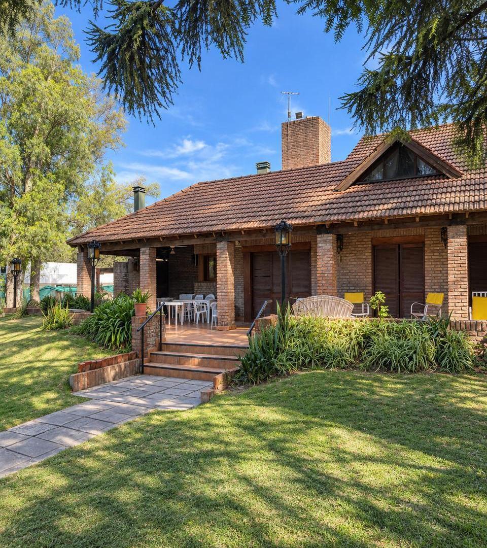Foto de Casa en venta sobre Lisandro de la Torre, Funes | A metros de Ruta 9 |, imagen 4