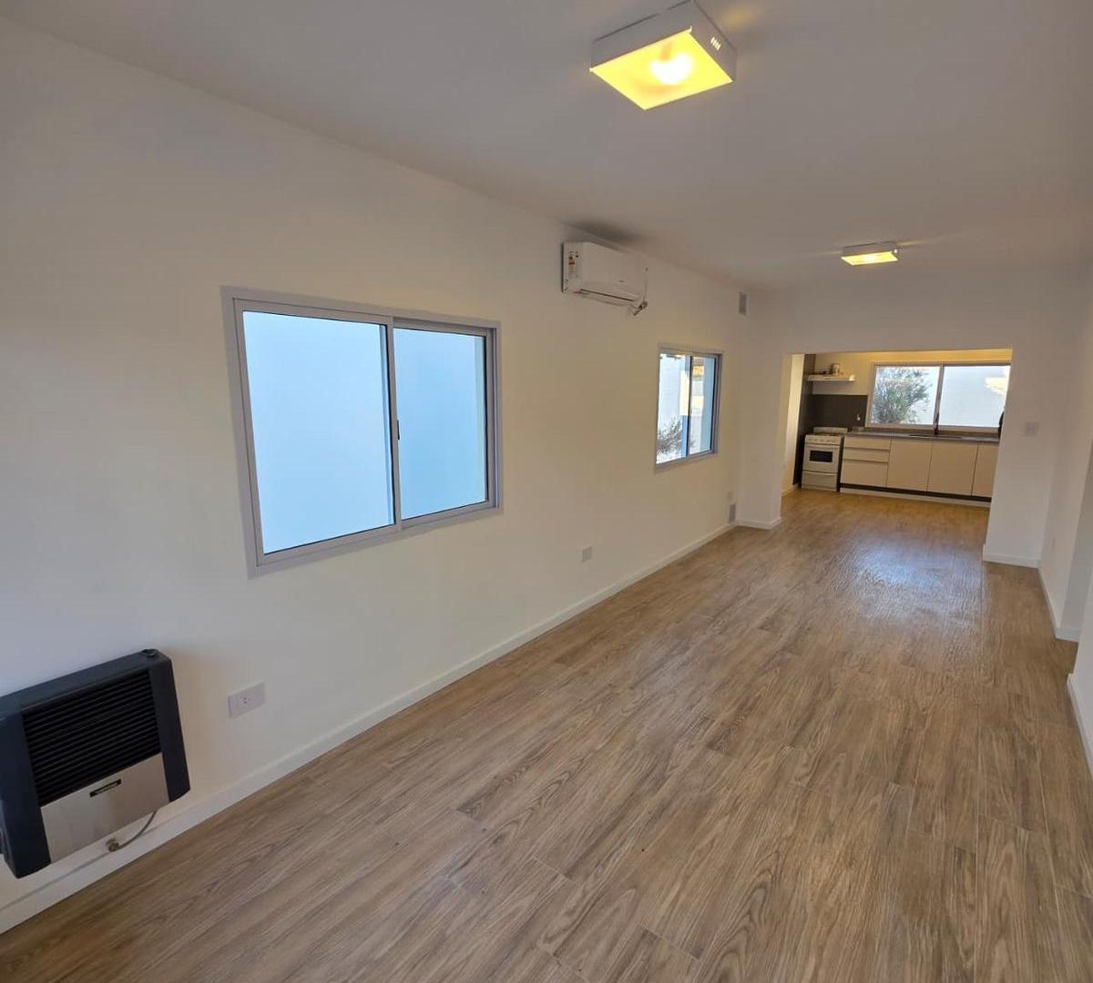 Foto de Casa en alquiler en Sarmiento 1175, Funes | 2 dormitorios | A metros de, imagen 3