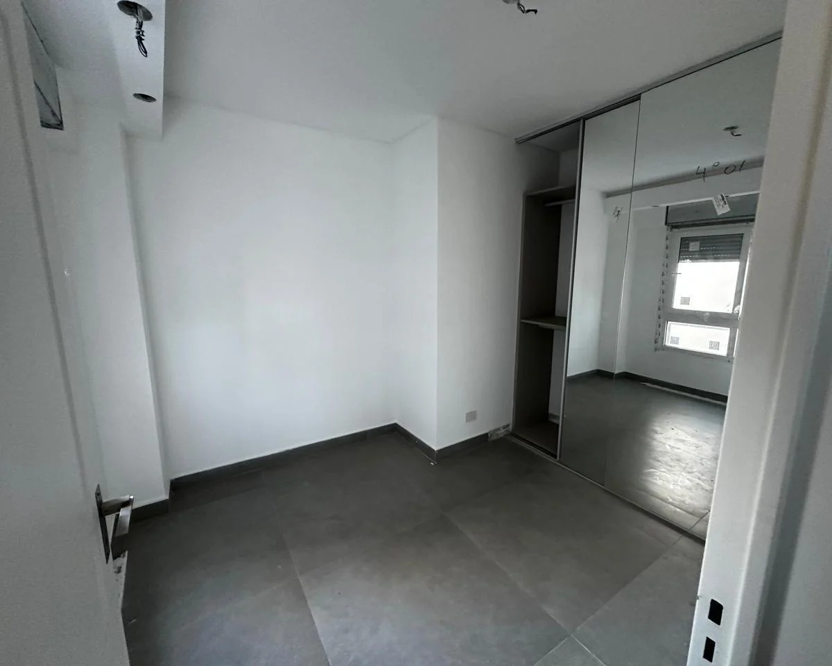 Hermoso Departamento a Estrenar - 4 Ambientes con Dependencia y Cochera Fija 4