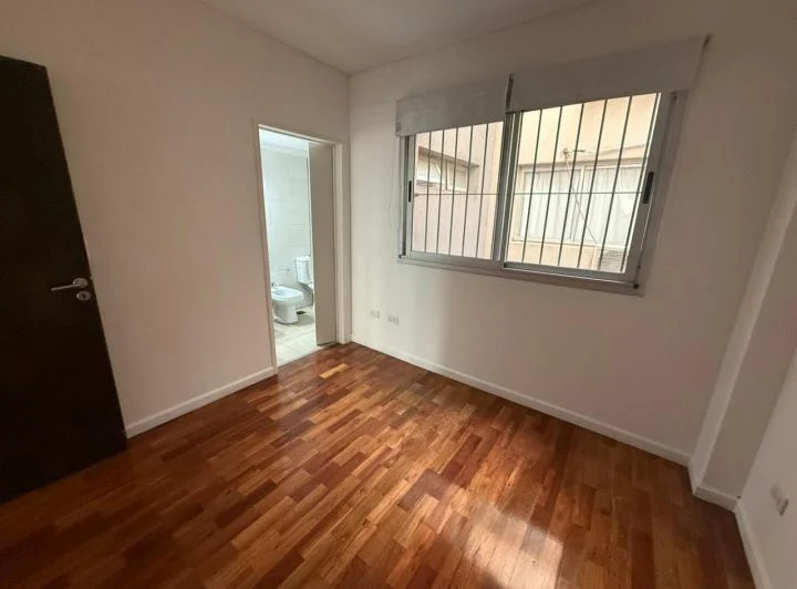Departamento 2 ambientes al frente con balcón – apto profesional 2