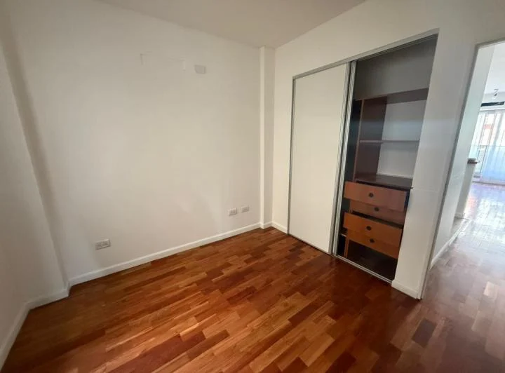 Departamento 2 ambientes al frente con balcón – apto profesional 5
