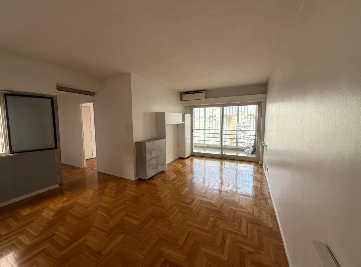 HERMOSO DEPARTAMENTO 3 AMBIENTES - MUY LUMINOSO - AL FRENTE - BALCÓN ATERRAZADO 2
