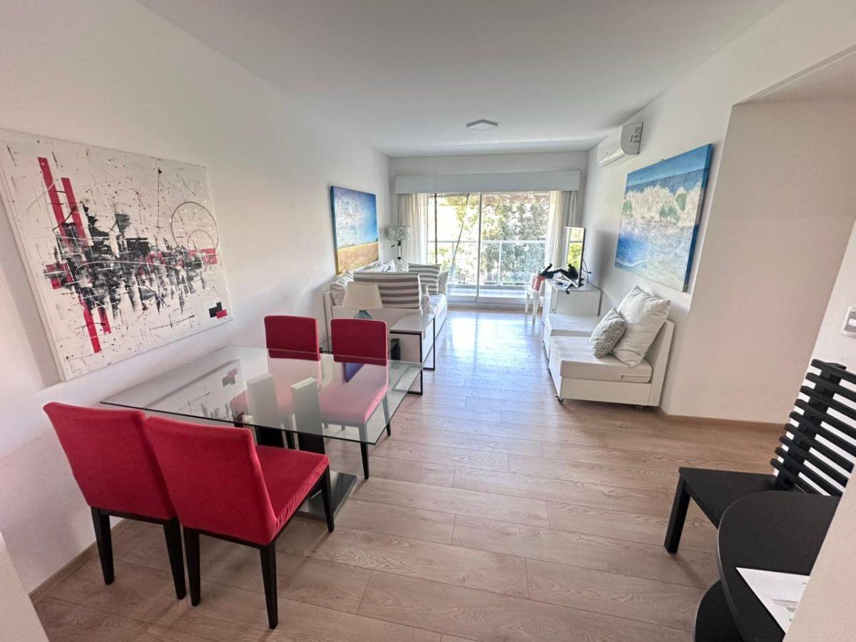 HERMOSO DEPARTAMENTO 3 AMBIENTES CON BALCÓN - COCHERA FIJA Y BAULERA - TORRE DALLA FONTANA
