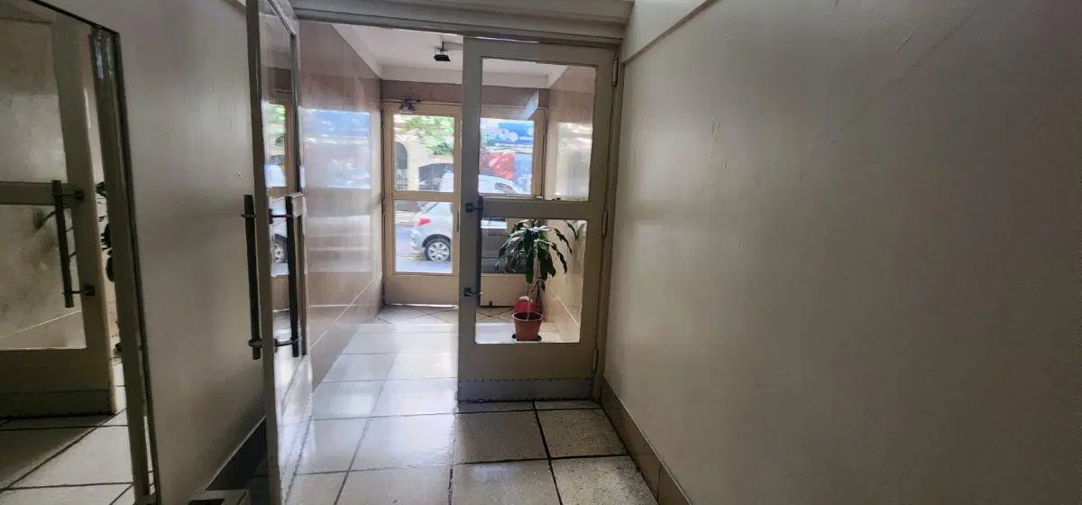 DEPARTAMENTO MONOAMBIENTE DIVISIBLE AL FRENTE - MUY LUMINOSO 3