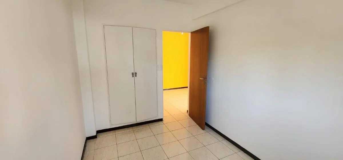 DEPARTAMENTO 3 AMBIENTES AL FRENTE CON BALCON Y COCHERA 4